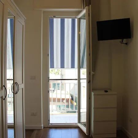Myhome Yourhome Trilocale Con Balcone * Lido di Ostia